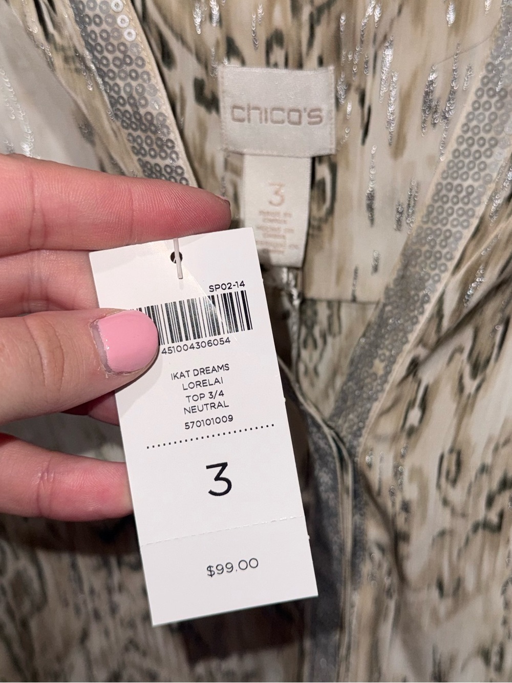Chico’s Beige Printed Embellished Peasant Blouse V Neck Long Sleeve NWT XL 3 - Picture 5 of 6